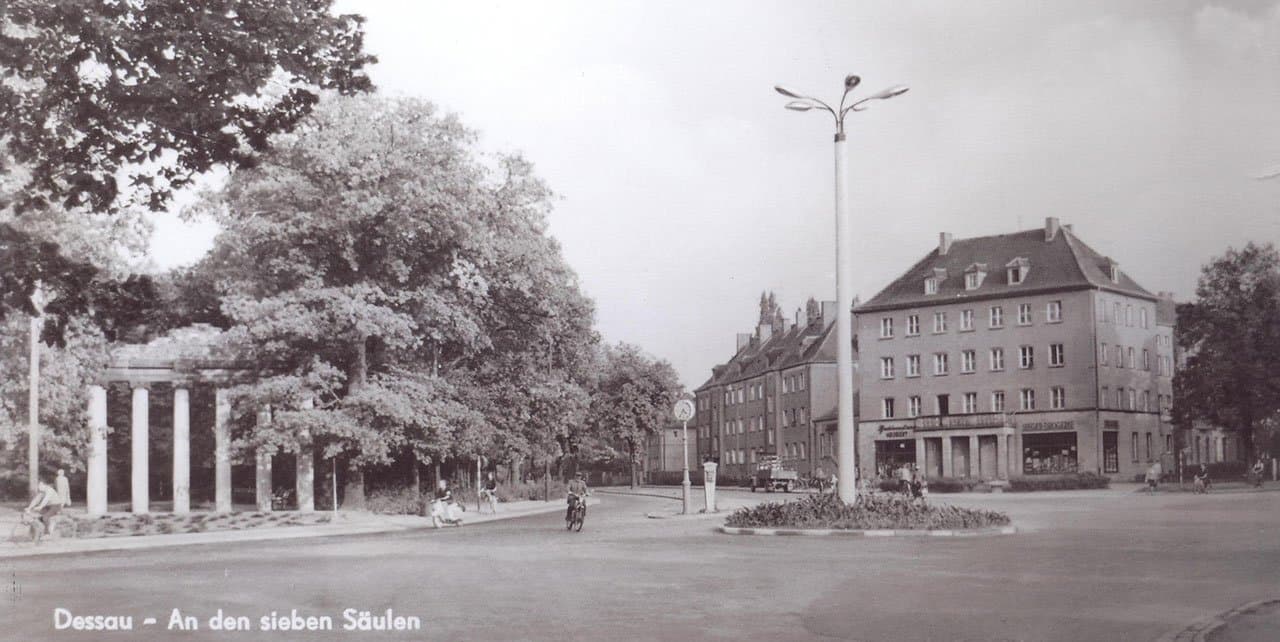 Historisches Gebäude in der Puschkinallee